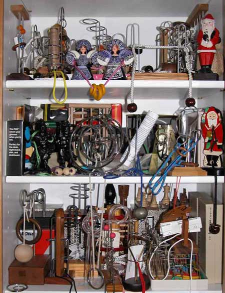 Loop Tanglement Puzzles